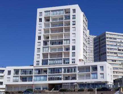 Departamento frente al mar Punta del Este Exterior foto